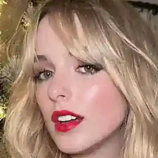 MCKENNA GRACE