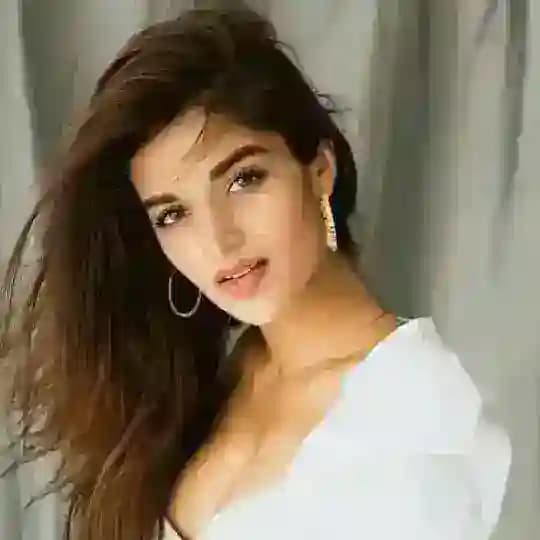 Nidhhi Agerwal❤️