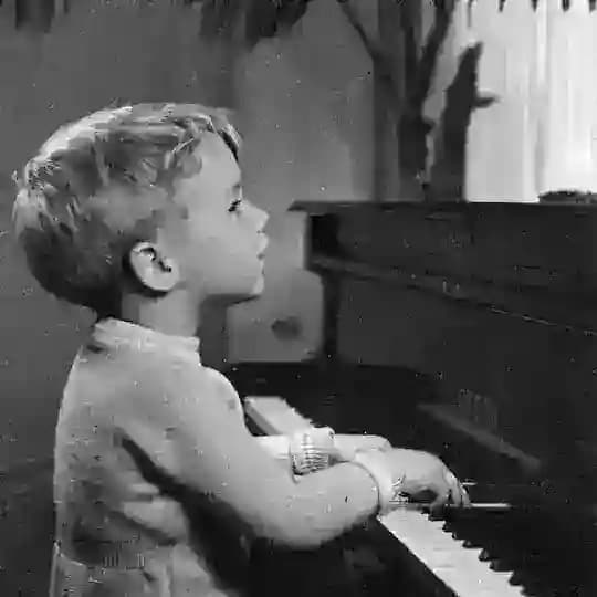 Jimi (Piano Chanel)