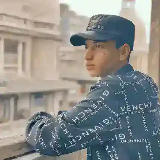 علي كينج - Ali King