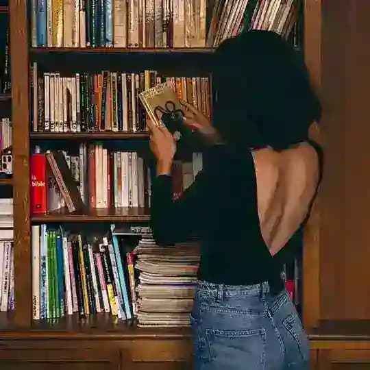 رمان بخونیم 📚