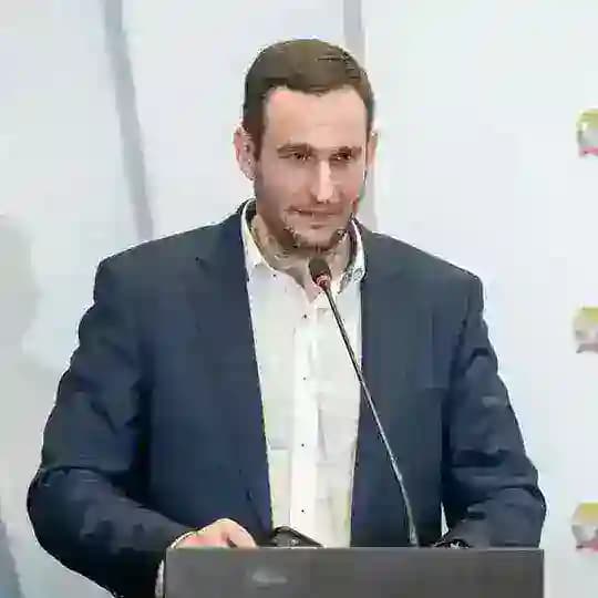 СОЛДАТОВ