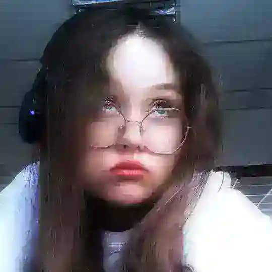 Лолита Чукарёва || Озвучка и жизнь