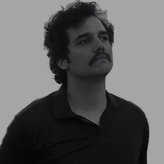 ༱ ققنوس