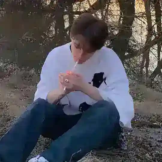 M L O ꨄ.