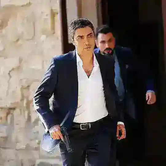 مسلسل وادي الذئاب مراد علمدار مدبلج