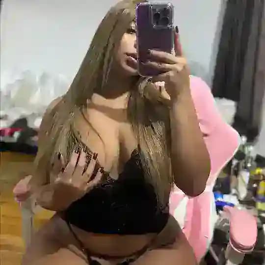 Yaisely de luz intimo 🔥 Profile