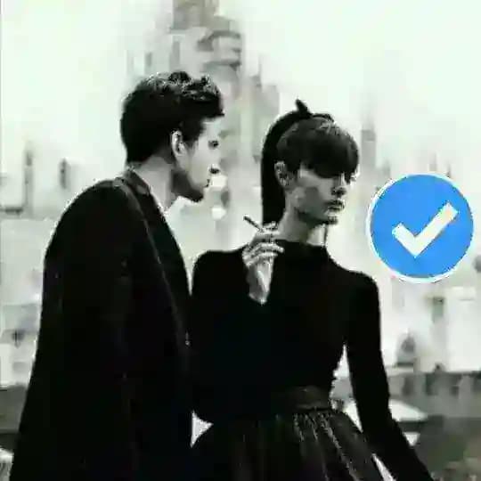 كبرياء رجل وغرور انثئ