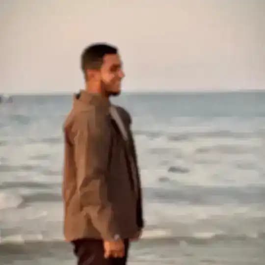 أبـُو أنـس.🔻𓂆"