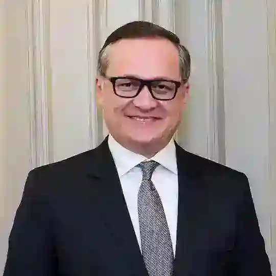 Komil Allamjonov Profile