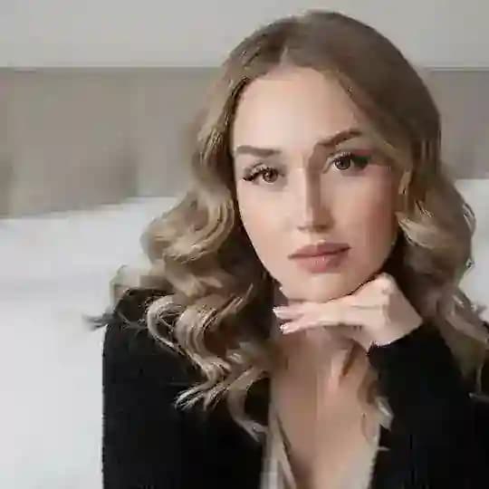 𝐔𝐆𝐂 𝐂𝐫𝐞𝐚𝐭𝐨𝐫 & 𝐃𝐞𝐬𝐢𝐠𝐧𝐞𝐫 ✨ Profile