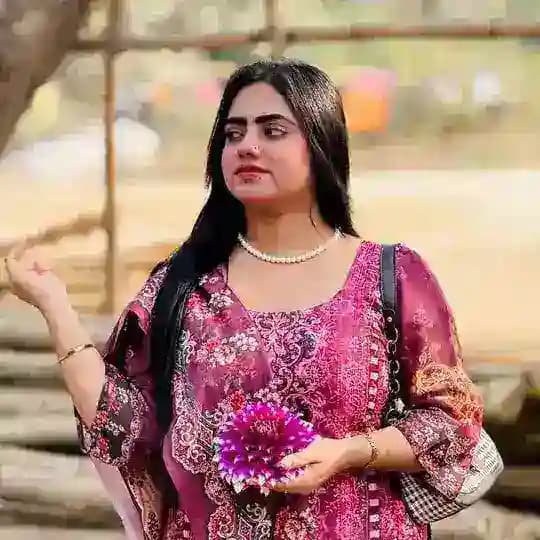 Anisha Momo Zara