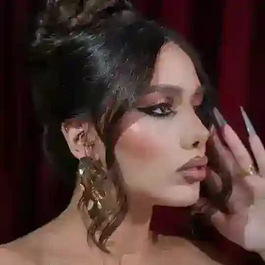 anniexcharm