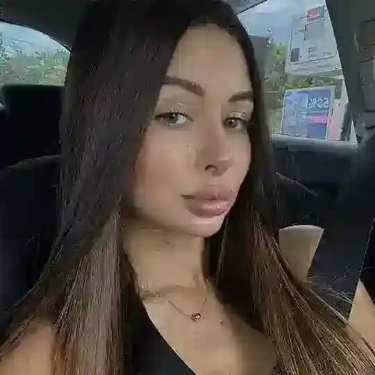 NIKA APARINA