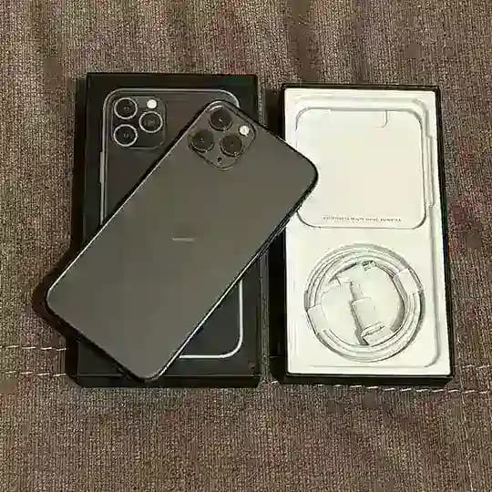  Apple IPhone / Mac б.у 