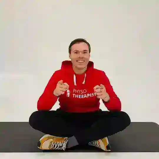 Спортивный физиотерапевт Артём Васюта