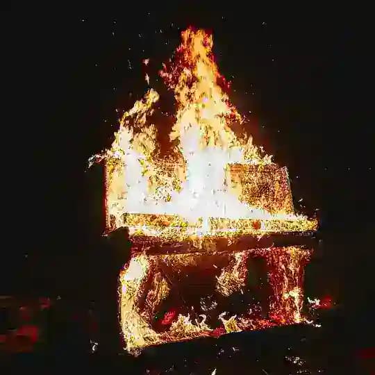 В расфокусе событий