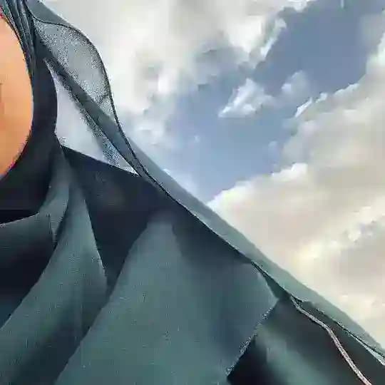 عَزيِزه ᥫ᭡.