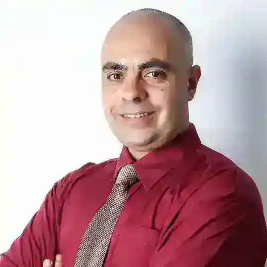 عزام ابو العدس