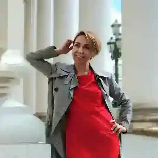 Гипнолог Надежда Медведева