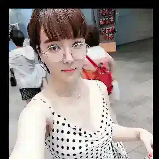 长舌头👅宝儿（三眼通） Profile