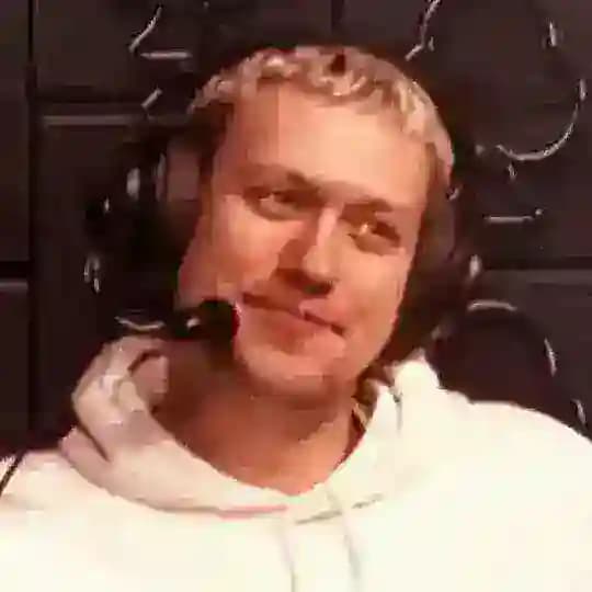 АНТон всегда активити🩷