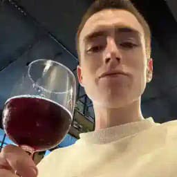 СЫН БУКА - БОЛТ Profile