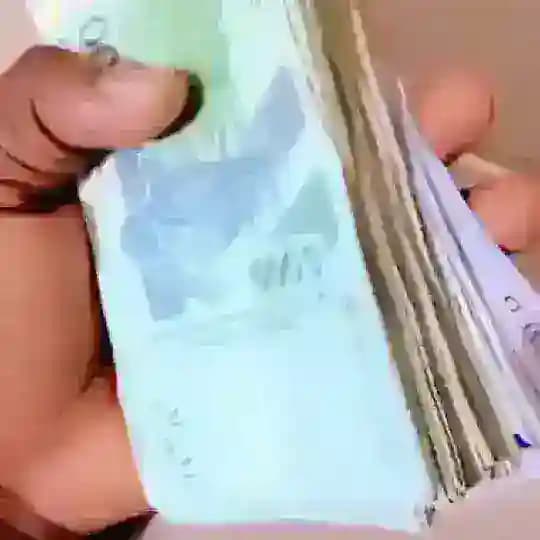 L'argent à gagner en Investis 💳💳💳😘💋😘😋💰💰💰💋❤️🥰