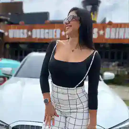💵 CAROLINA ROMERO 💵
