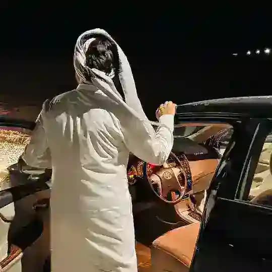 نَايف .