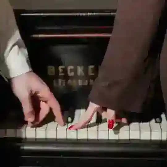 𝐒υ𝐑ρяĮŜ𝑒 🎹❤️‍🔥؟