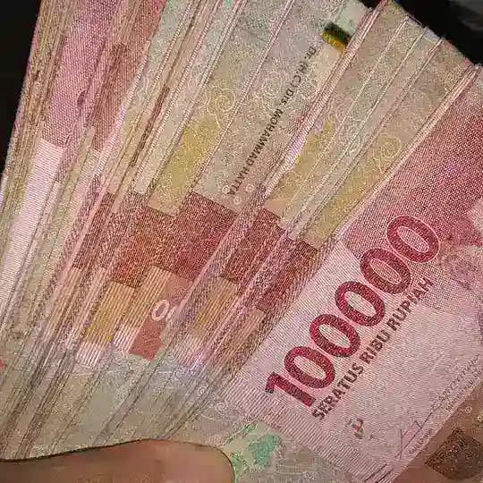 cez salary