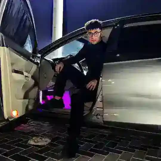 𝐌𝐀𝐇𝐌𝐎𝐔𝐃 𝐓𝐖𝐈𝐍𝐊𝐒