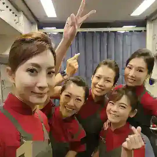 ✈️單親媽媽 空服員-sherry雪莉私人頻道❤️