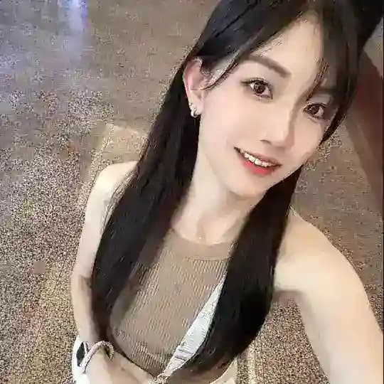 玲玲的秘密陪伴社