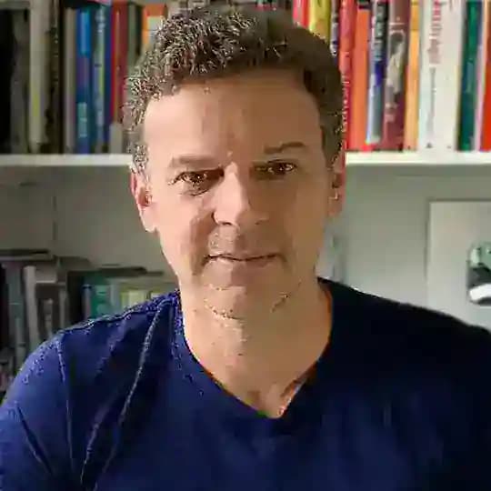 Eduardo Moreira