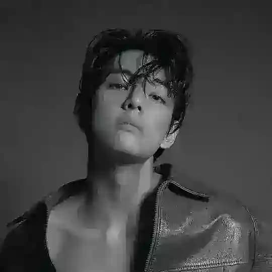 𝙆𝙞𝙢𝙏𝙃𝙑