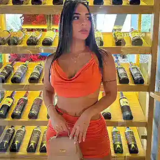 Daniela Oviedo Chat