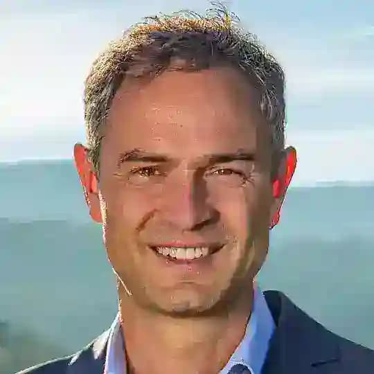 DR DANIELE GANSER