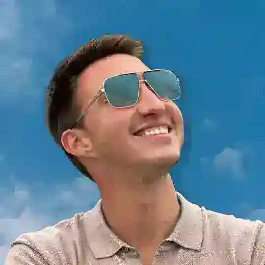Даниил Савельев