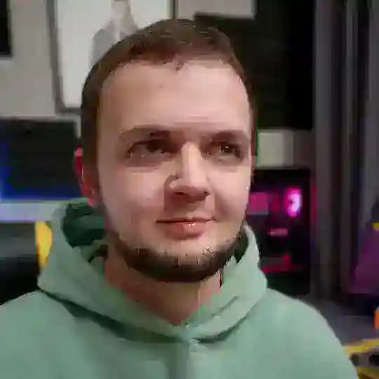 фрилансер Serhii シ