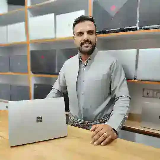 فروشگاه لپتاب ممندی بانه