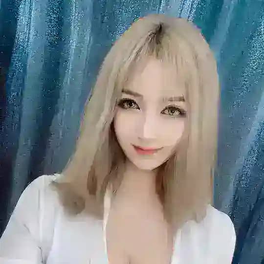 乐乐俄罗斯🇷🇺混血 🉑上门