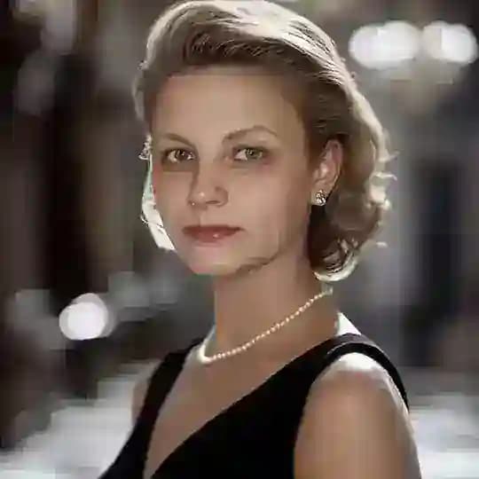 Елена Хмелёвская/Доход для своих 🅰