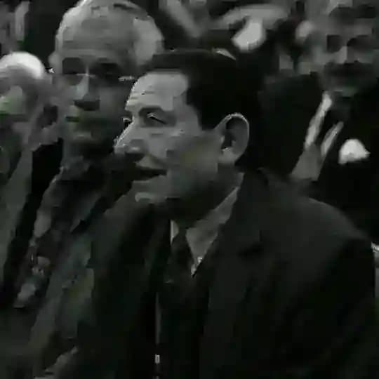 هــيـلَ ولـــيَل َ ♡.