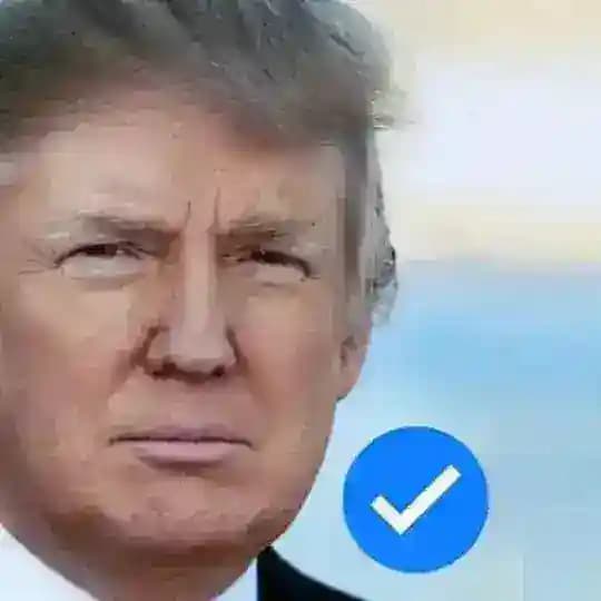 Donald J. Trump News View (official)
