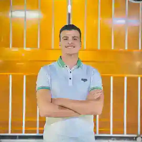 الأحياء مع د. هشام محمود