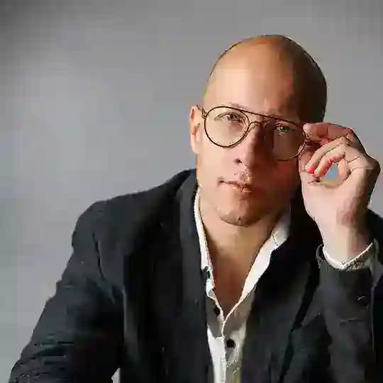 Павел Корнеев | Пластический хирург