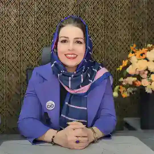 دکتر‌نسرین‌احمدی‌(آکادمی‌سینرژی)