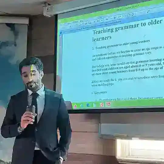 یادگیری زبان انگلیسی | Dr. Yoones Tavoosy Profile